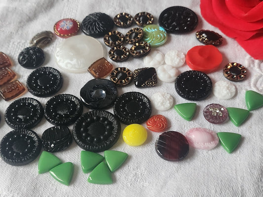 Lot 50 cabochons anciens en verre vintage panaché N°4