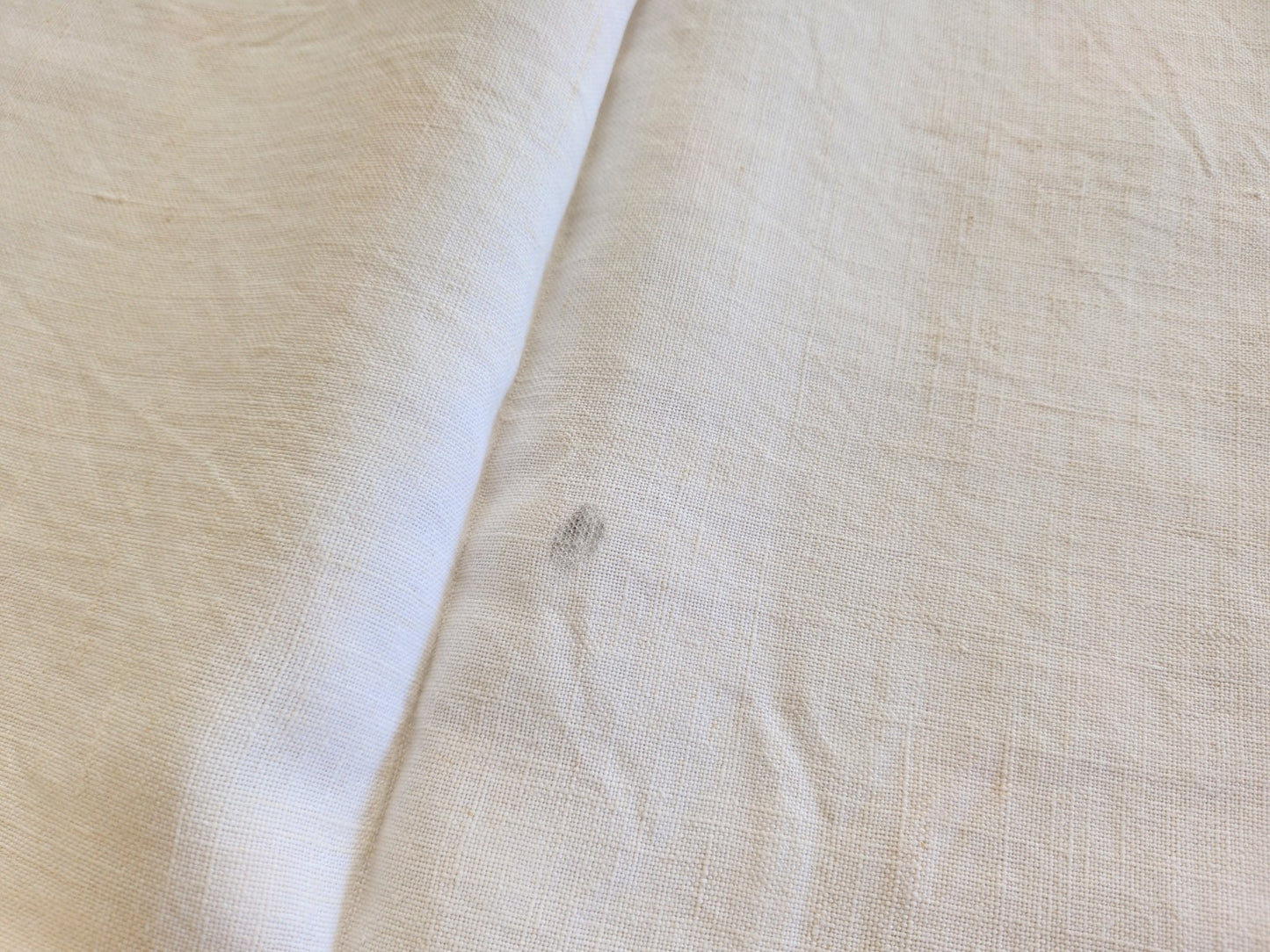 Ancien drap  monogramme AD épais en deux lés  185 cm sur 280 cm B7