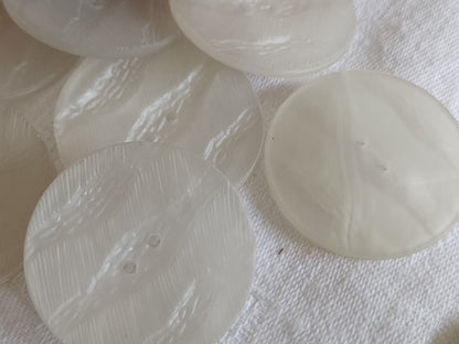 Lot 6 trés gros boutons vintage effet  blanc texturé mat 3,4 cm ref 4971