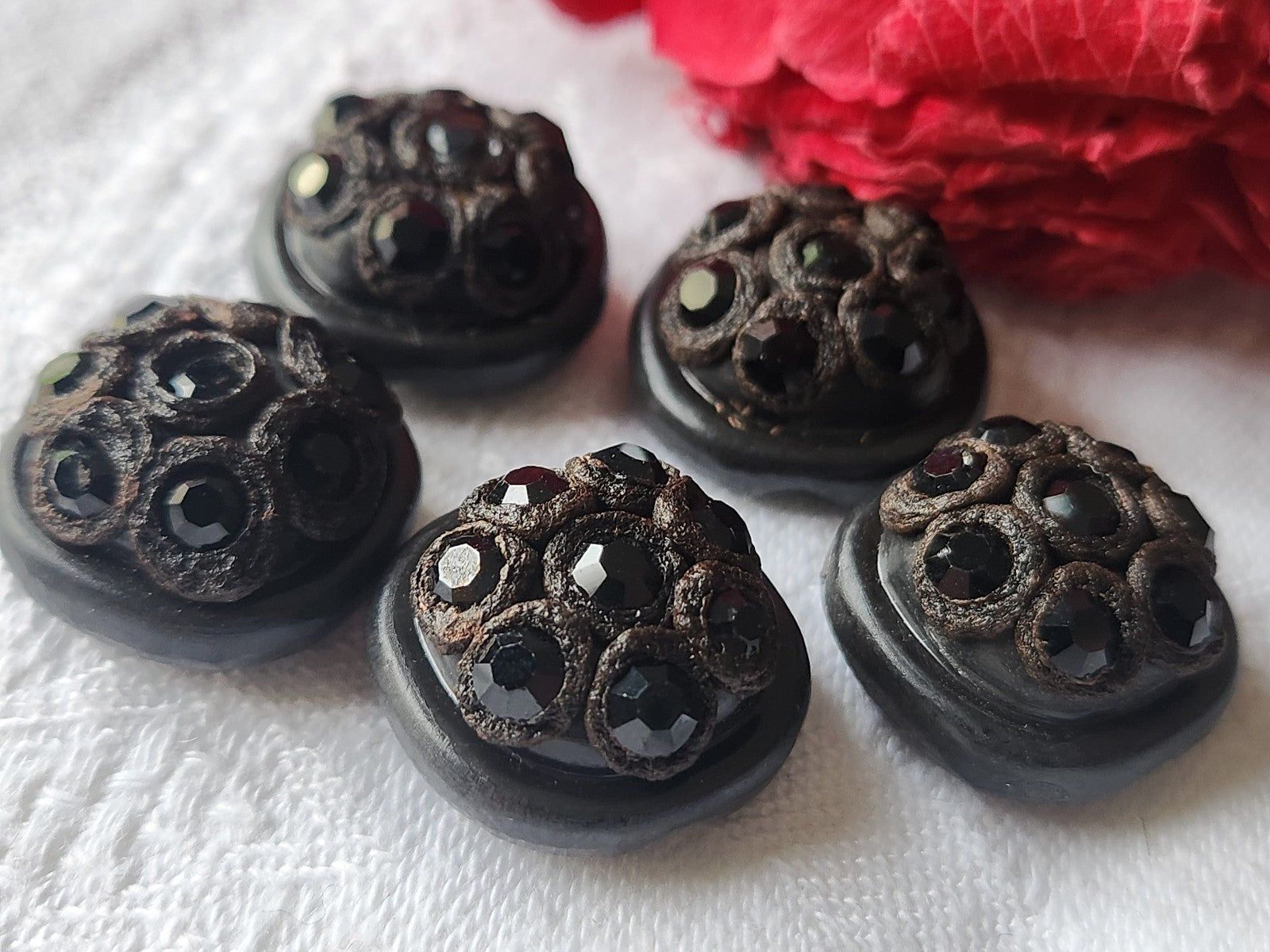 Lot  5 boutons vintage parurier resine strass  marron à pied  1,8 cm ref 5821