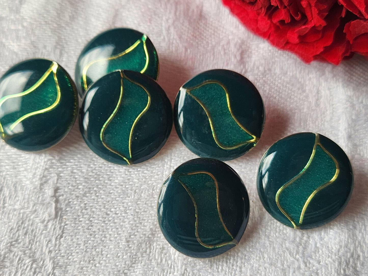 Lot 6 boutons vintage en métal vert deux tons argenté  à pied 1,8 cm ref 1599