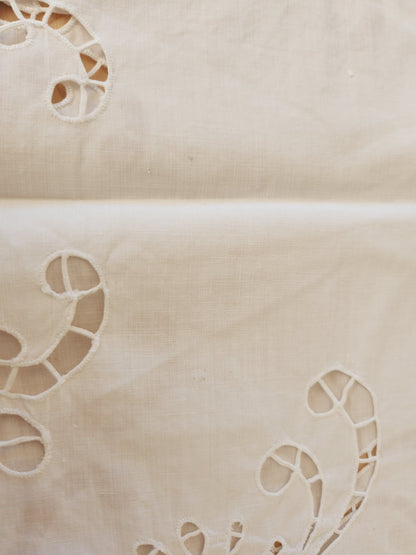 Superbe abat jour ancien ouvrage de dame dentelle broderie frange B5