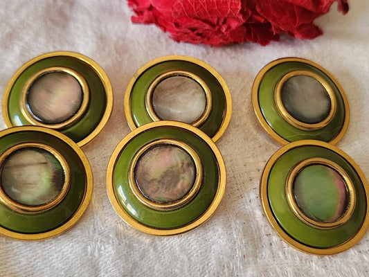 Lot 6 boutons anciens en metal coeur en nacre vert 2,4 cm ref 3359