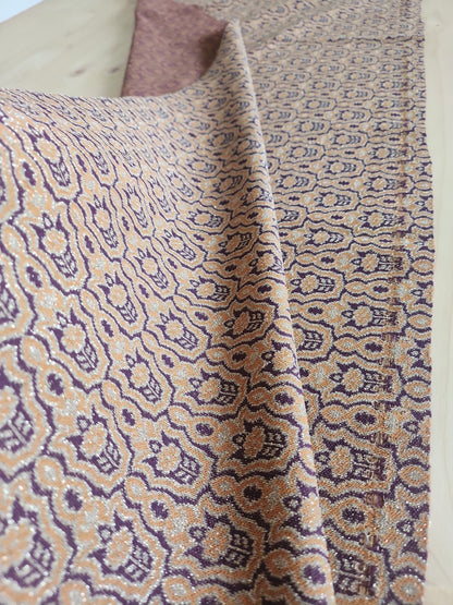 Ancien coupon de tissu vintage violet moutarde paillette 152 cm sur 53 cm B5