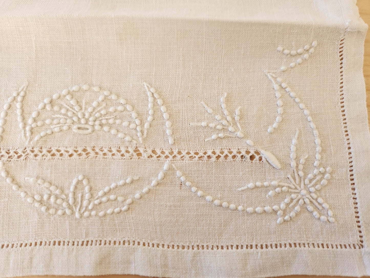 Ancien porte serviette  fait main dentelle broderie  pochette 11 cm sur 25 cm B8