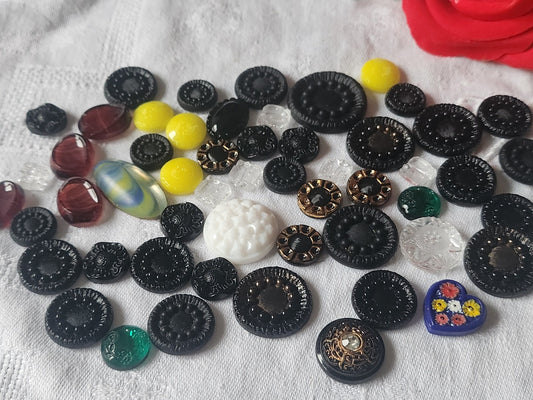 Lot 50 cabochons anciens en verre vintage panaché N°2