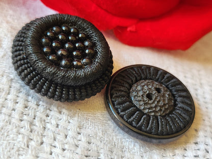 Duo boutons vintage en passementerie noir 2,4 et 2,6 cm D18D