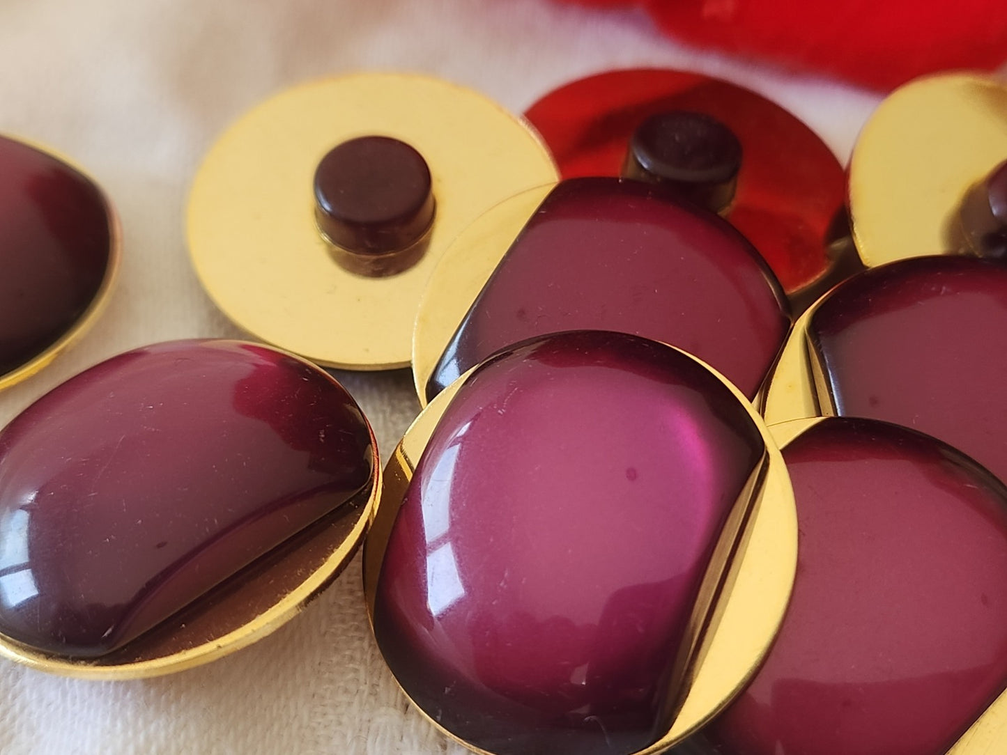 Lot 6 gros boutons vintage violet metal doré pied 2,4 cm pied ref 3841