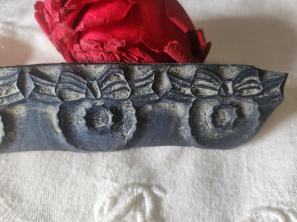 Tampon ancien sans support frise broderie collection couronnes noeud   n°30-2