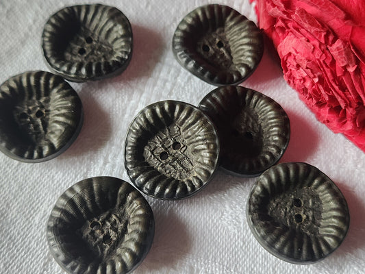 Lot 8 boutons vintage marron texturé à trous 2,1 cm ref 1502