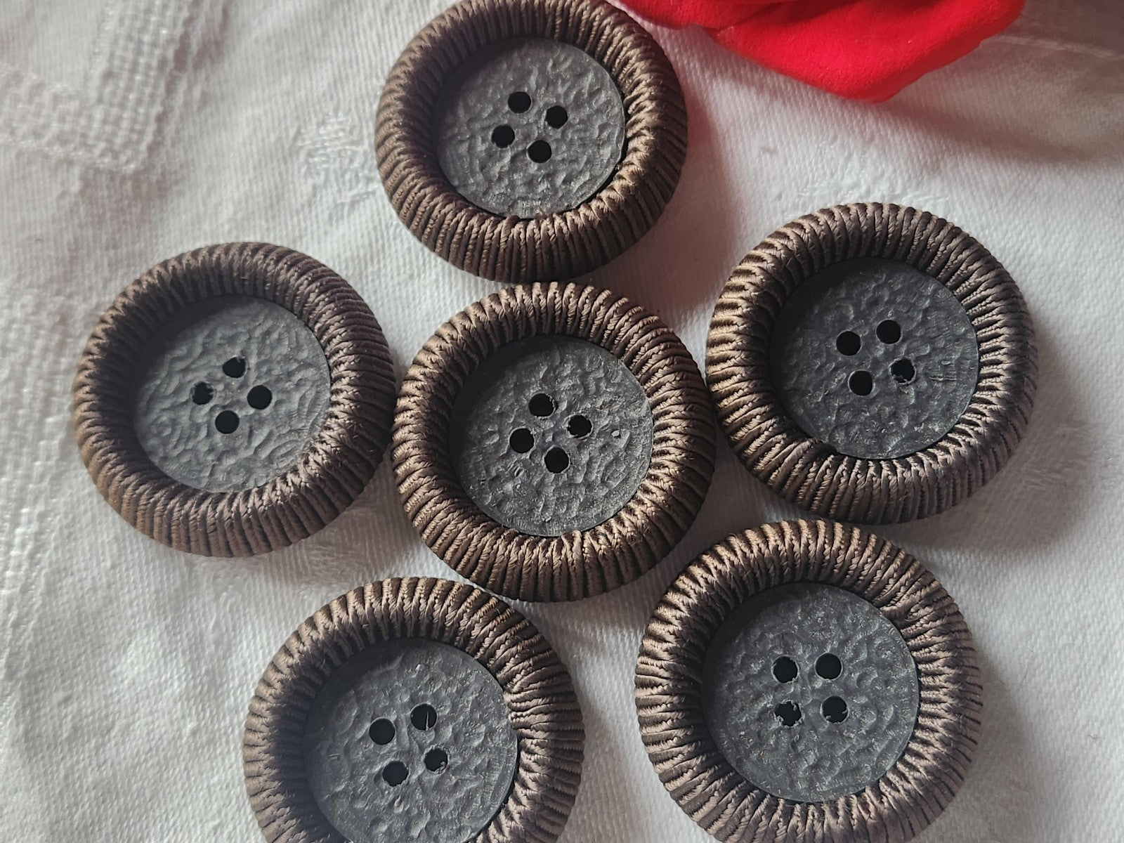 Lot 6 énormes  boutons ancien vintage passementerie marron  3,8 cm ref 3876 **