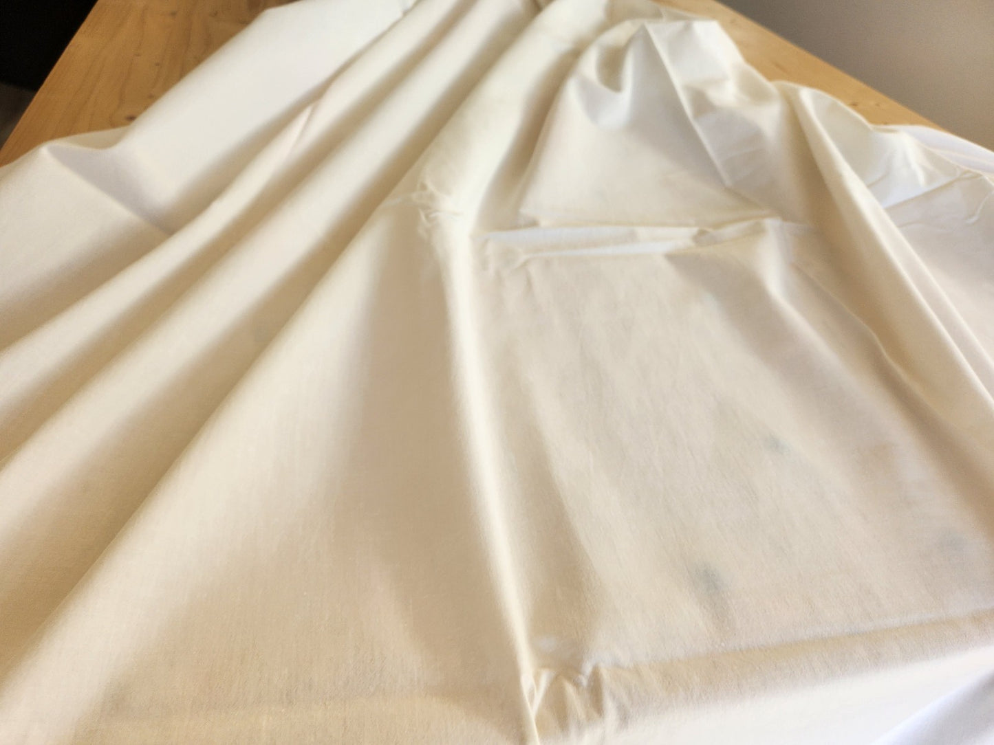 Ancien drap  monogramme HK rose  galon 225 cmsur  285 cm B7