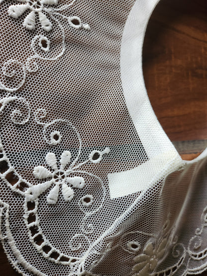 Ancien  col en  dentelle style tulle superbe blanc vintage  B1-58