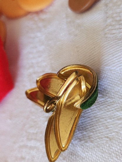 Bouton ancien metal vert  2,8 cm sur 3 cm original G2N