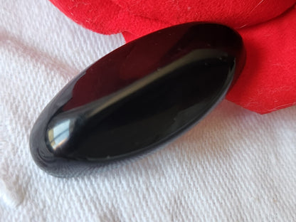 Ancien bouton en celluloid noir long 3,3 cm sur 1,4 cm G17N