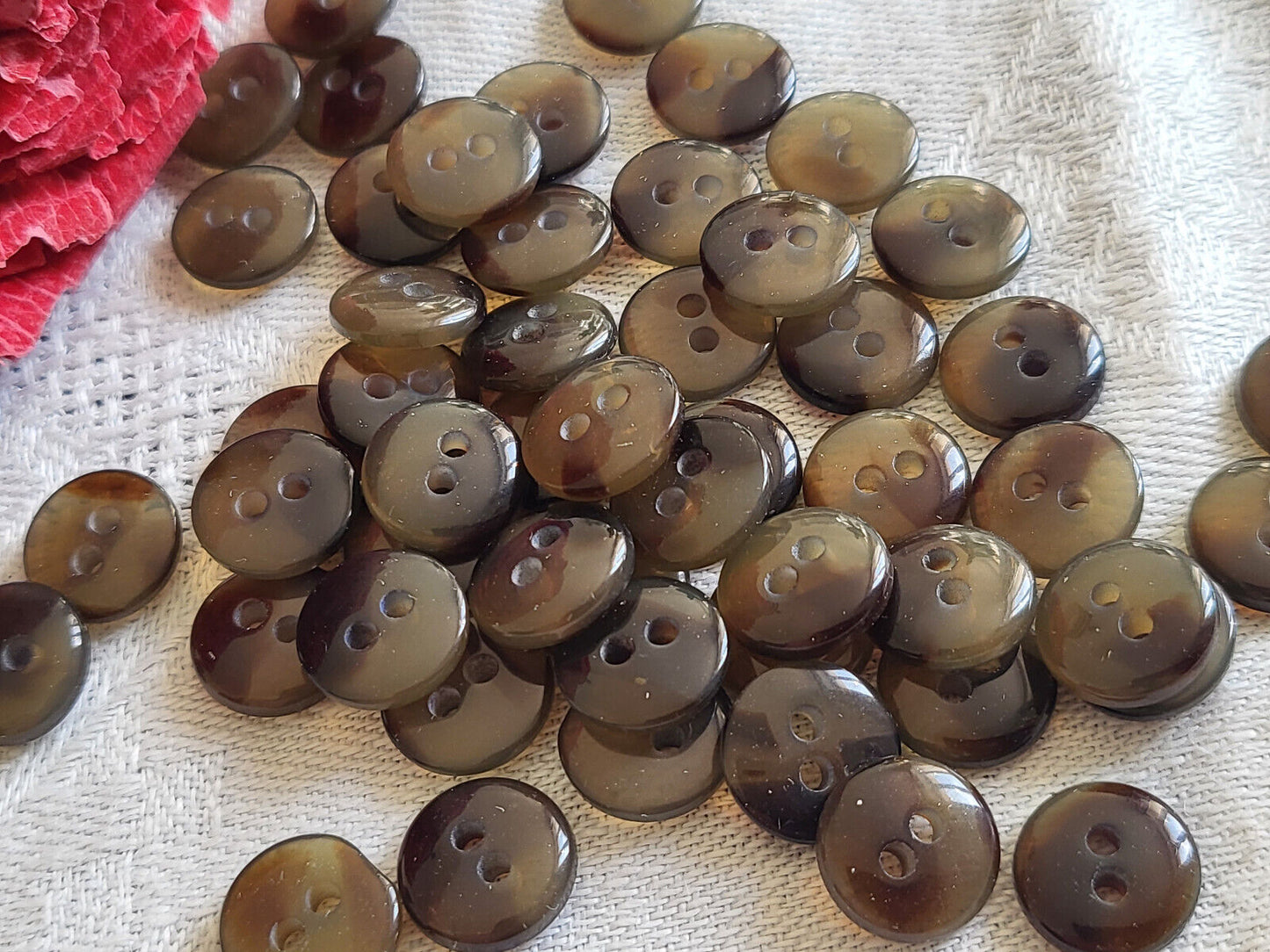 Lot 36 mini boutons vintage camaïeu marron mimi 1 cm trou ref 536