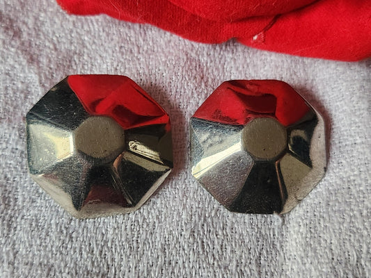 Duo boutons anciens en métal facette chapeau 2,5 cm D17J