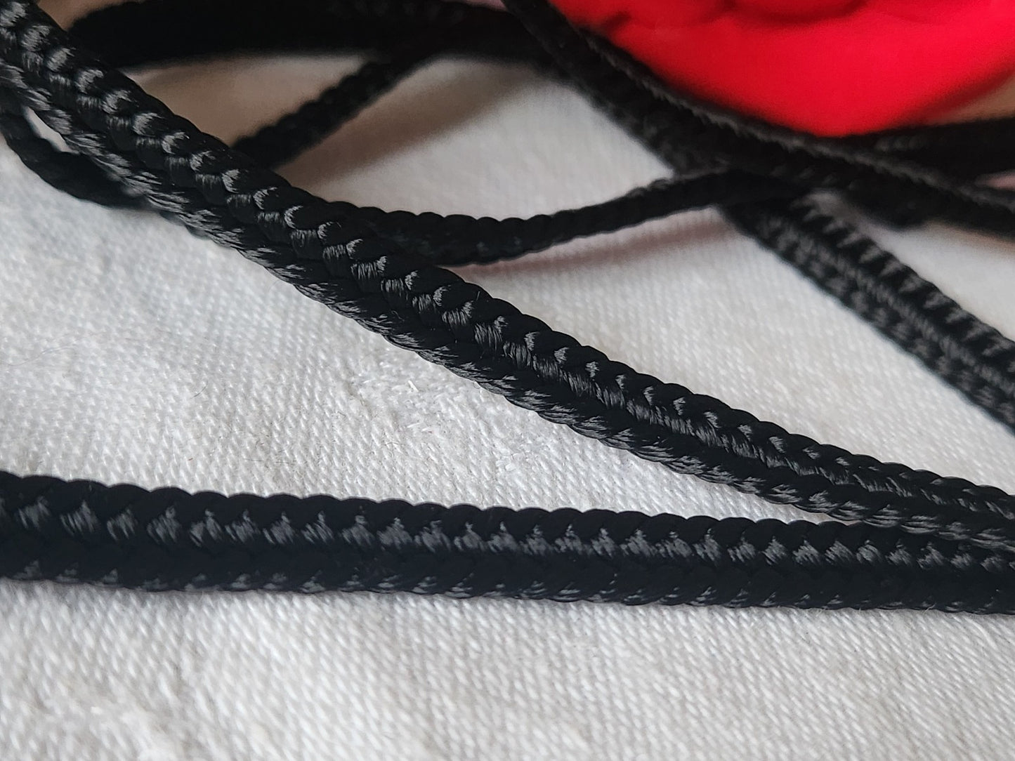 Galon vintage bordure noir  satiné 3 mètres sur 0,5 cm made in France  A3