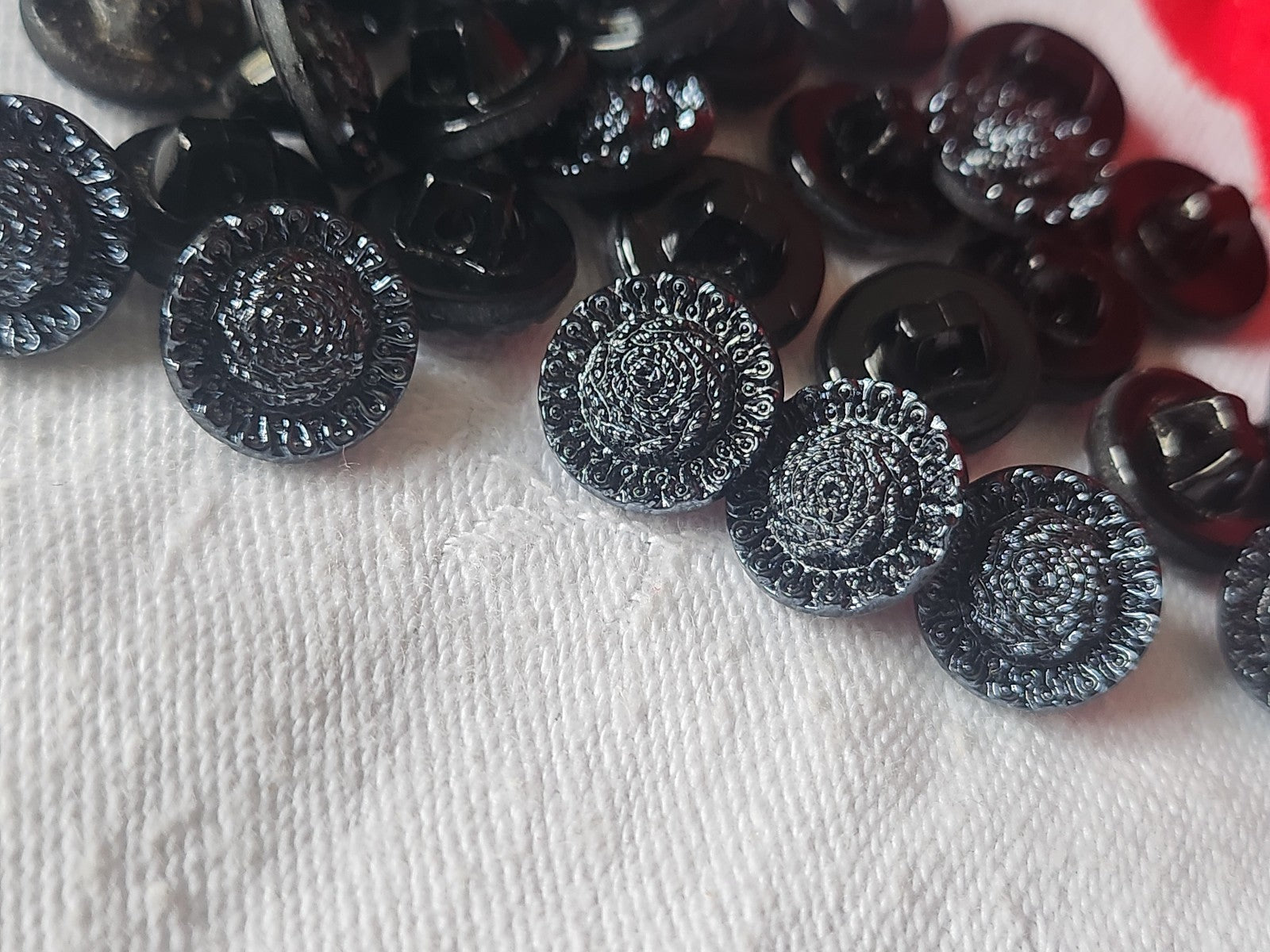 Lot 6 boutons vintage en verre petits argenté 1,1 cm pied ref 3824
