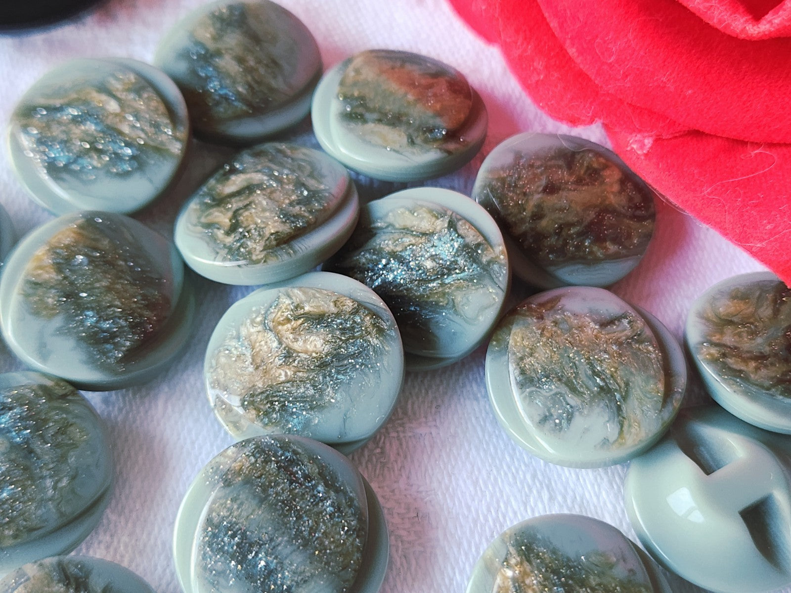 Lot 15 boutons vintage vert paillette joli pied 1,8 cm ref 3926