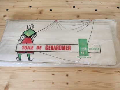 Lot de deux grands neufs anciens toile B7