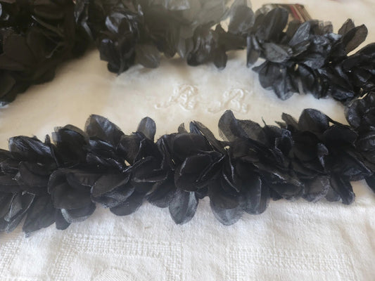 Galon vintage noir froufrous fleur petale 1 m 90 large B3
