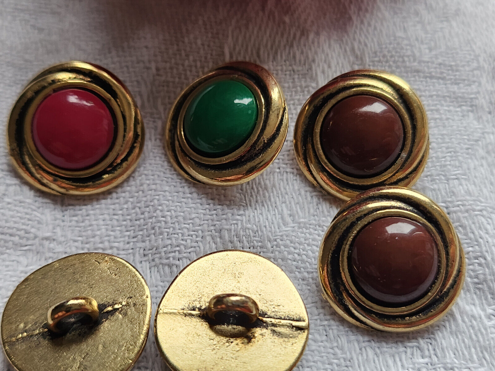 Lot 6 boutons vintage en métal coeur couleur  panaché  1,7 cm ref 5825