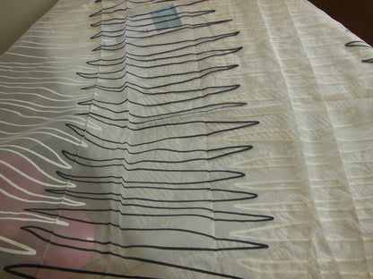 Coupon tissu voilage  zig zag blanc noir 98 cm sur 1 m 09 B3