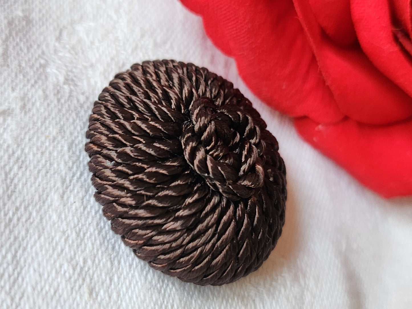 Enorme bouton ancien en  passementerie marron vintage pied 3,2 cm D4N