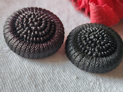 Duo boutons vintage en resinepicot 2,3 cm pied metalcm D11P