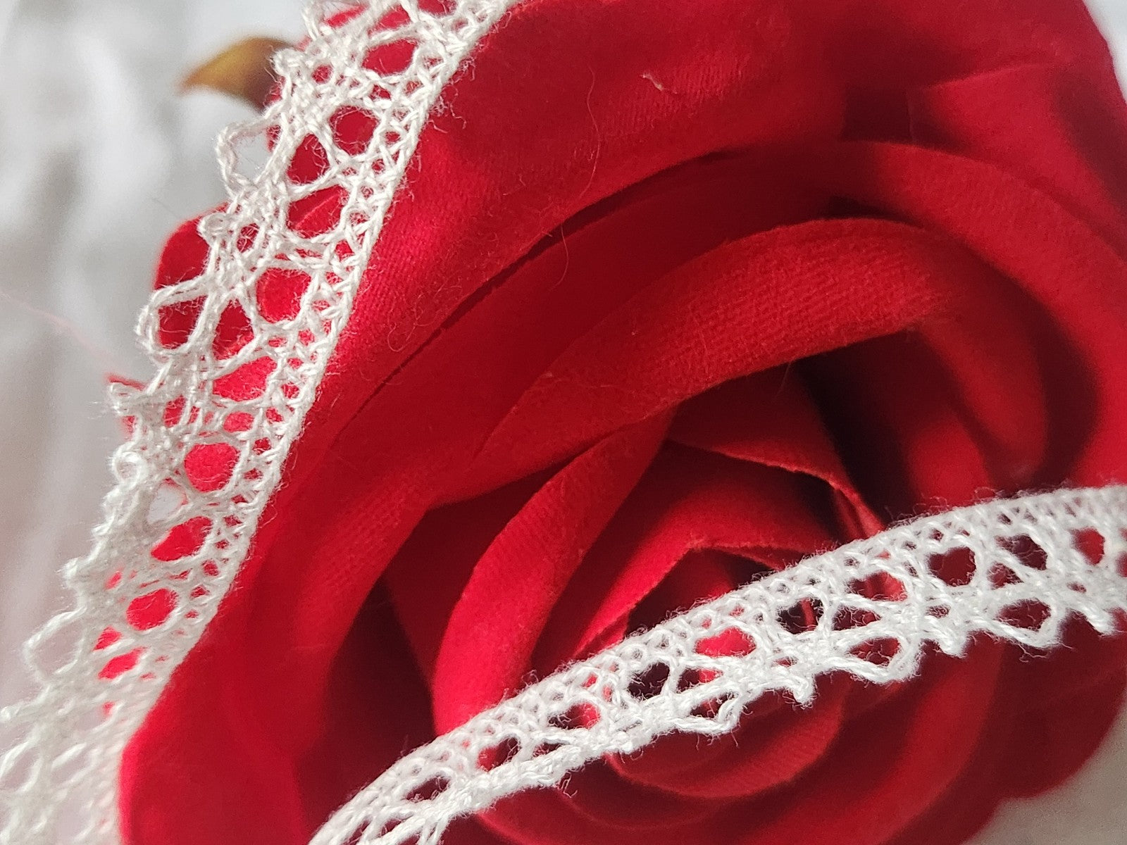 Dentelle vintage blanc blanche   coton 5 métres sur 1 cm A1