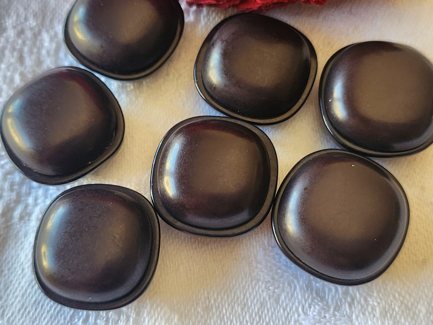 Lot 7 boutons vintage marron bombé à pied 2 cm ref 5176