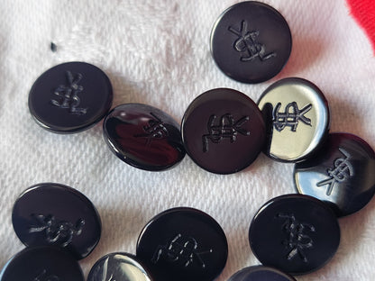 Lot  12  boutons vintage en nacre YSL siglé haute couture 1,1 cm ref 2439