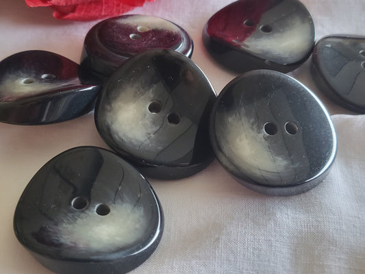 Lot 6 boutons vintage ovale ondule effet corne noir 2,2 sur 2,5 cm ref 997