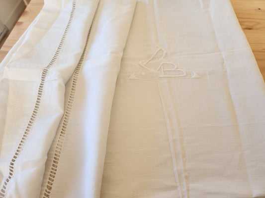 Ancienne taie traversin  blanc monogramme FB jour échelle B8