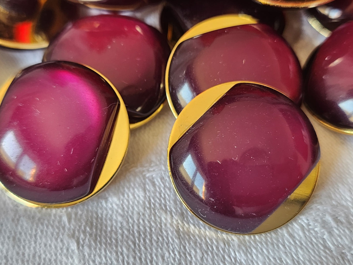 Lot 6 gros boutons vintage violet superbe pied  2,2 cm ref 1712