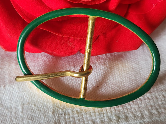 Boucle de ceinture ancienne vintage  vert métal doré 5,3 cm sur 3,5  cm