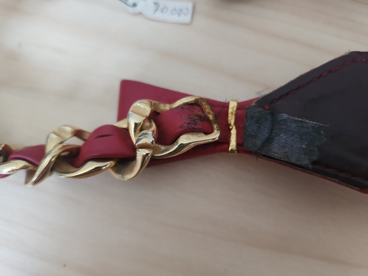 Ceinture ancienne vintage cuir rouge noeud métal doré  superbe