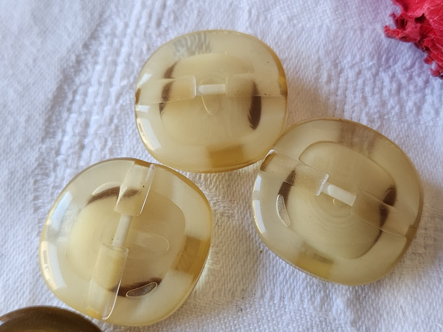 Trio gros boutons vintage reflet nacré pied 2,7 cm pied beige ref 5153