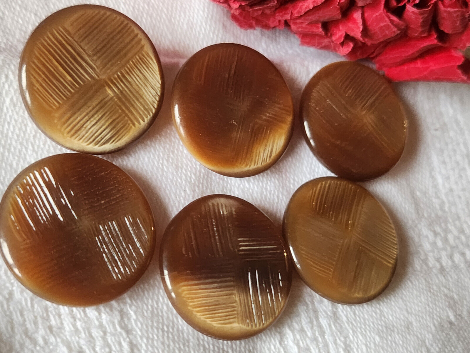 Lot 6 boutons vintage marron strié pied plat 2,1 cm ref 1249