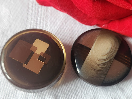 Duo gros boutons vintage à pied marron inclusion 2,9 cm et 3 cm ref 1846