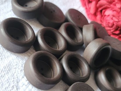 Lot 9 hauts boutons vintage marron mat trous  2 cm ref 3186