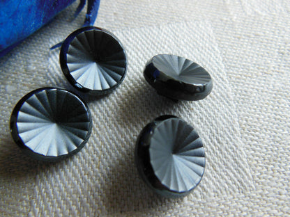 Lot 4 jolis boutons anciens en verre facette gris joli reflet 1,3 cm D10J