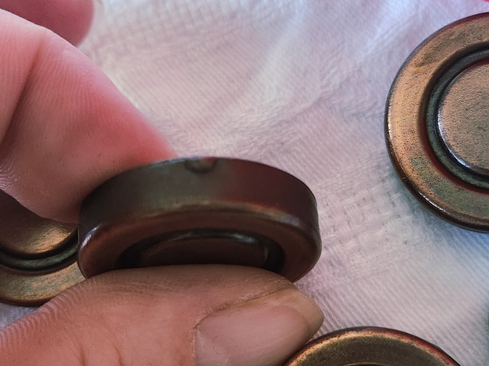 Lot 6 boutons vintage énorme métal cuivré 3 cm volume ref 3925