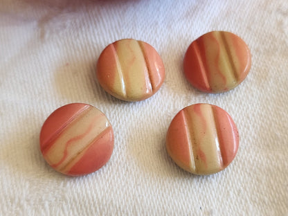 Lot 4 boutons anciens en celluloid  art deco rose 1,4 cm pied ref 1643