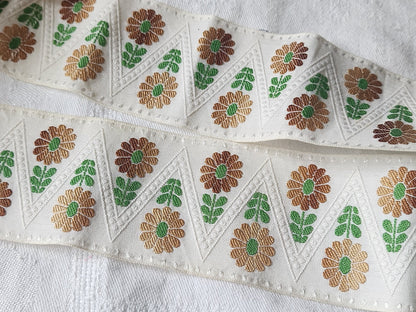 Galon vintage fleur large marron vert 1 m 08 sur 4 cm T7