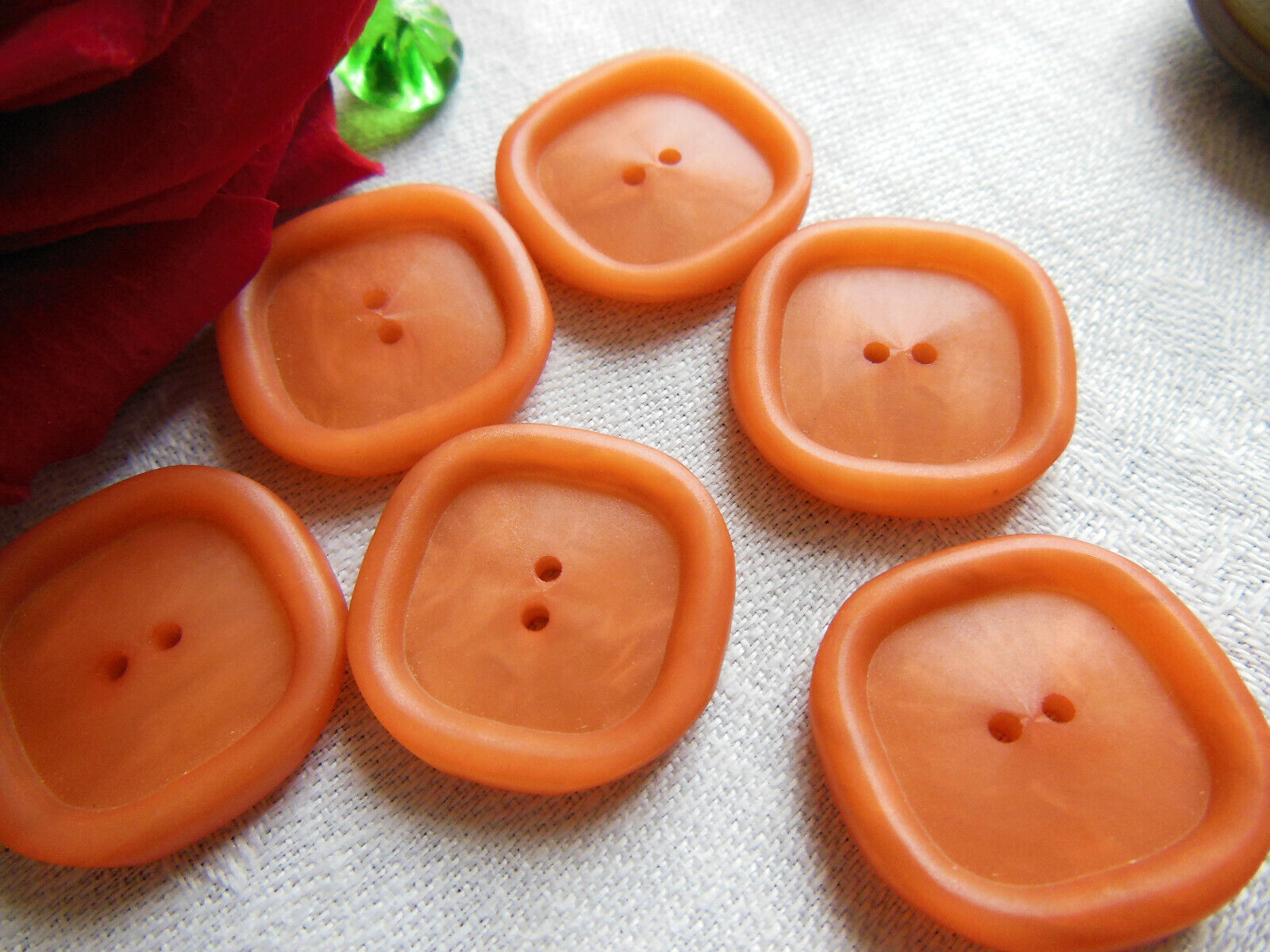 Lot  6 boutons vintage orange marbré mat   diamètre 2,1cm ref 643