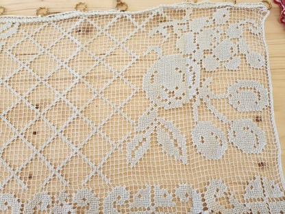 Ancien petit rideau filet frange brise bise 35 cm sur 50 cm B8