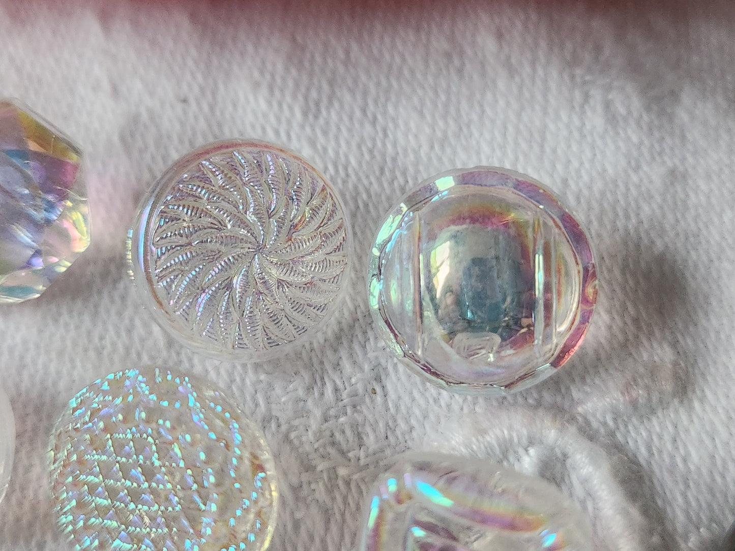 Lot 6 boutons anciens en verre mordoré rose panaché 1,2/1,3 cm ref 2109