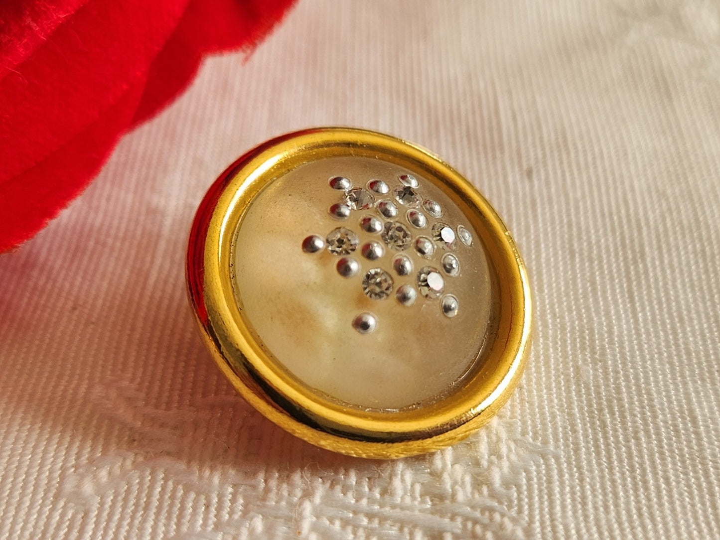 Bouton vintage bombé metal strass 2,2 cm ou 22 mm pied bijoux ref 6302